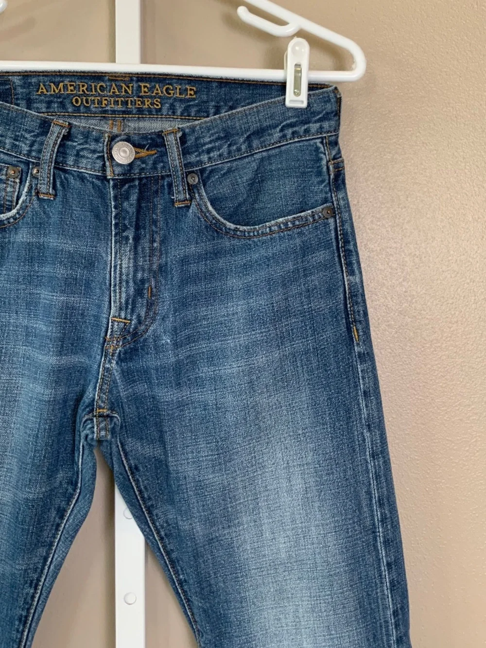 American Eagle Distressed Wash Slim Jeans